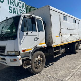 FLEET RYDER RR  Nissan  UD80 4×2