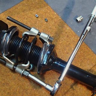 STRUTS F ESC/CAPRI 69-75